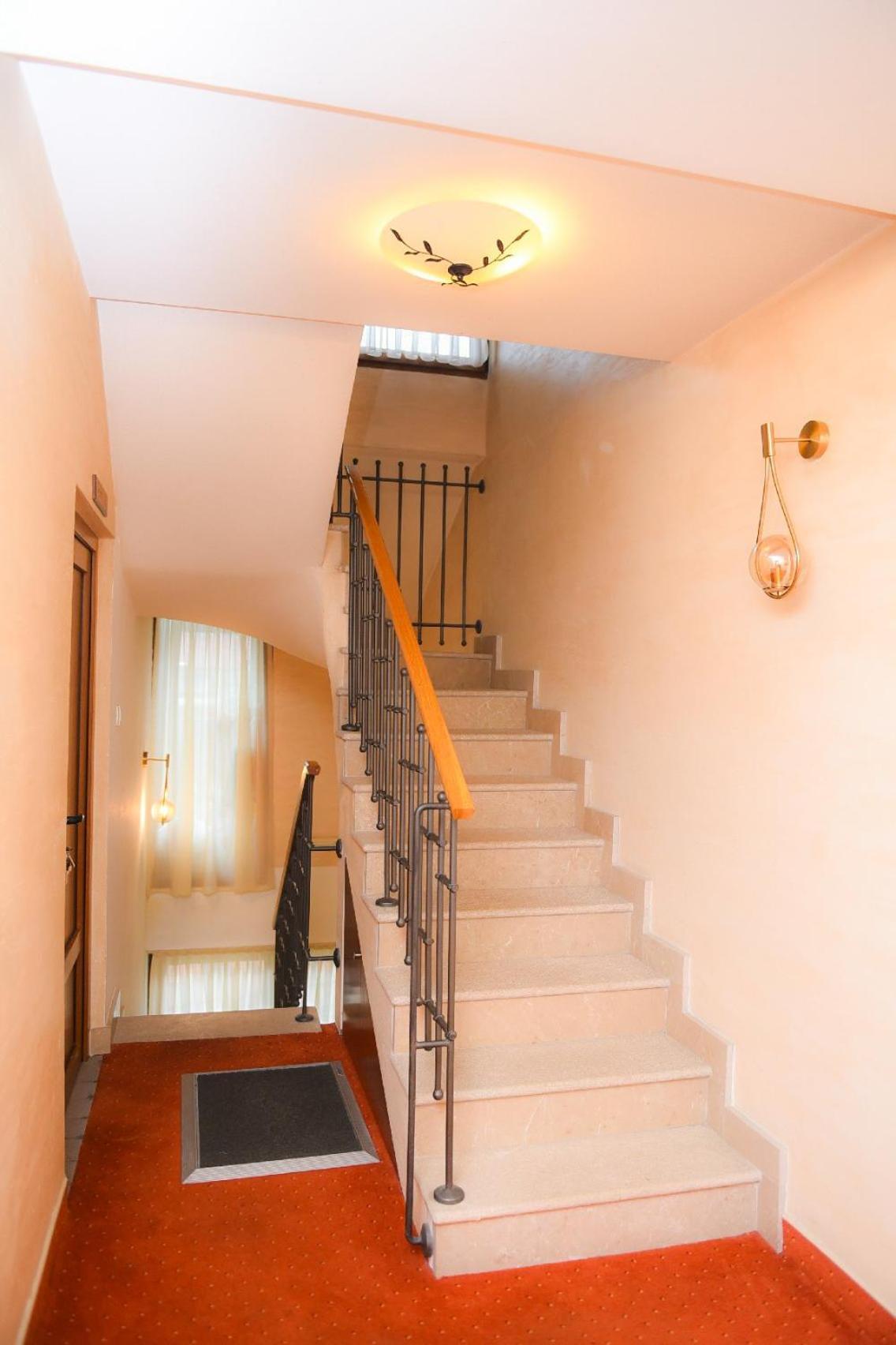 Hotel Marshal Nikšić Bagian luar foto